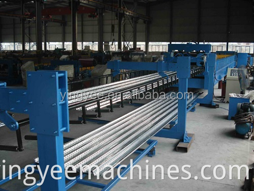 PLC Control Steel Coil Metal Floor Decking Roll Forming Machine for sale